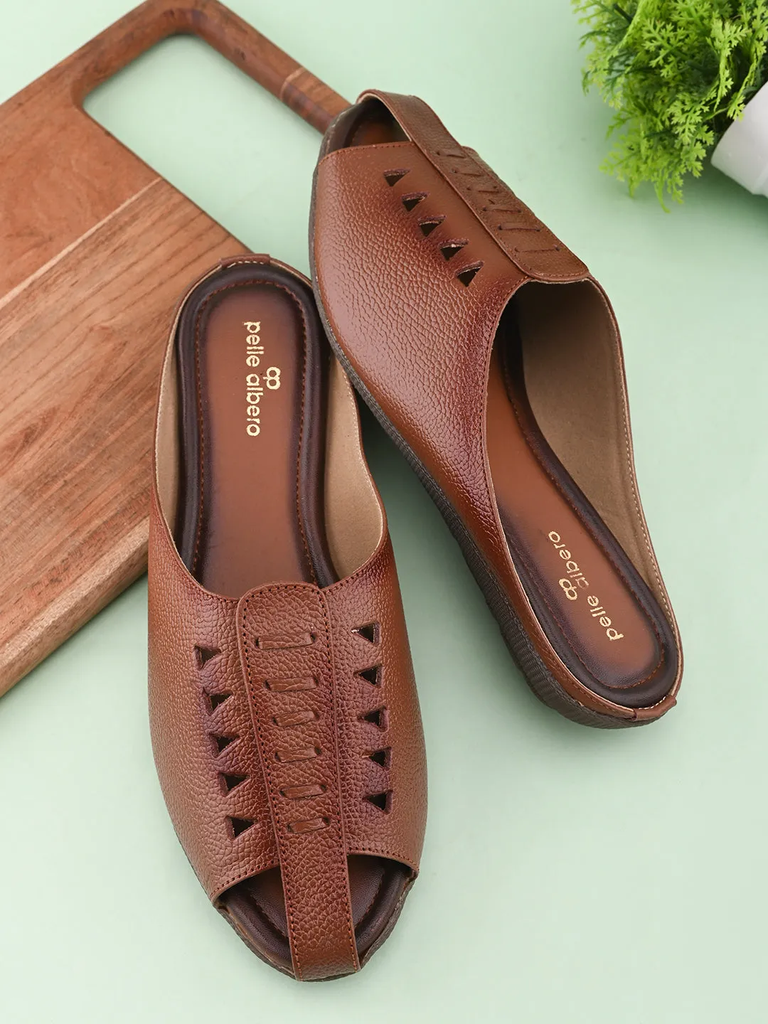 Pelle Albero Women Brown Leather Flat Mules